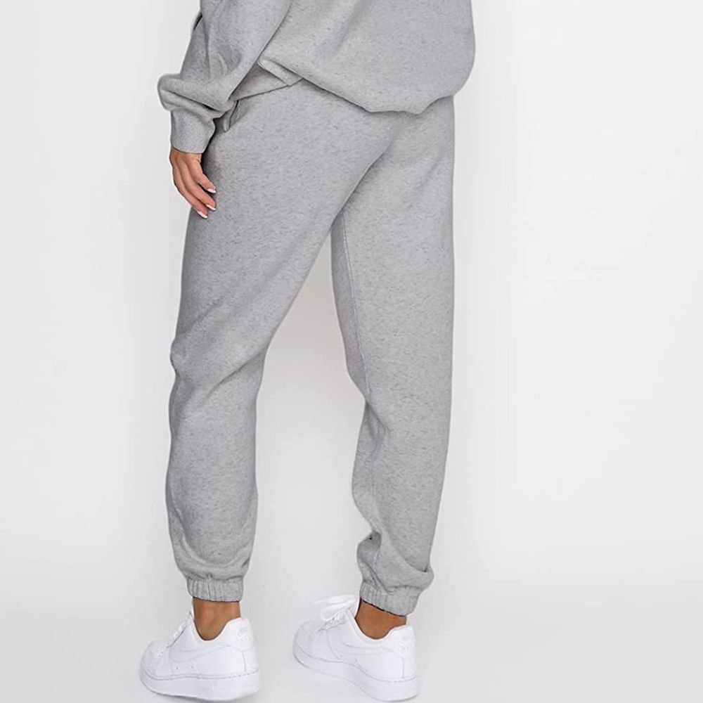 Grabbin' Grey! 5 Women's Sweatpants You Need To Cozy Up In Now!